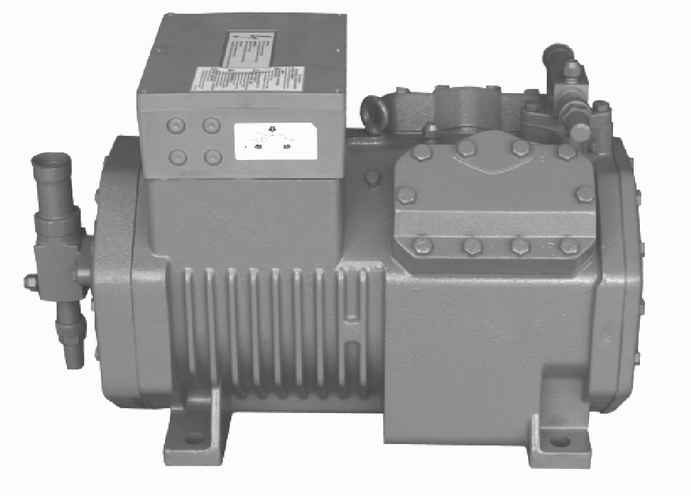 Medium four cylinder refrigeration compressor